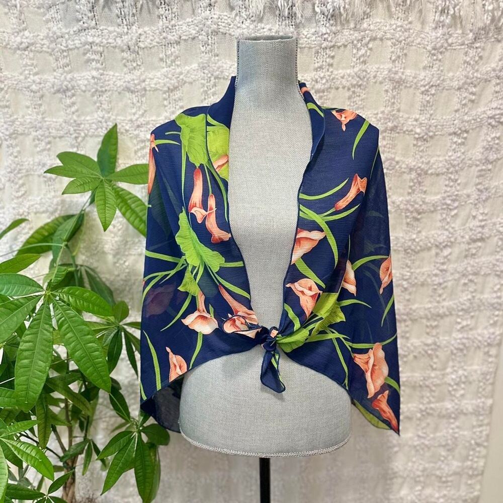 open front cropped shrug bolero tie knot floral coastal grandma garden tulip